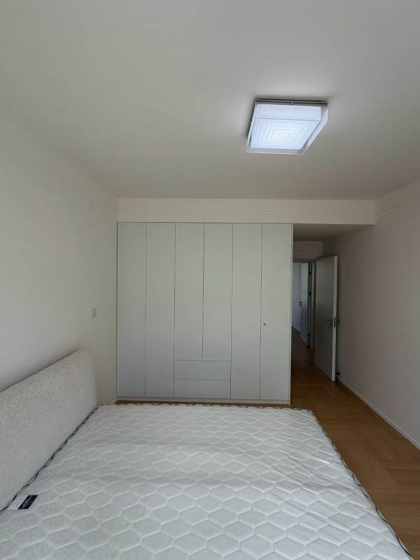 Housing image — Bedroom