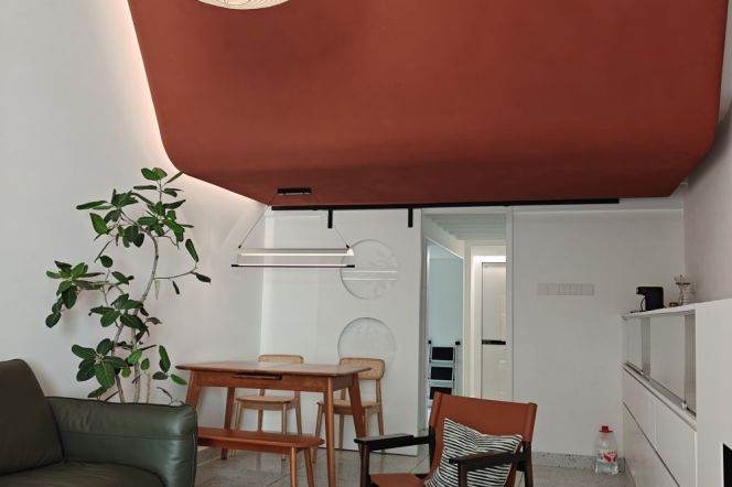 High-Ceiling 3BR Villa in Jing'an with Private Garden (L2/L7/L14)