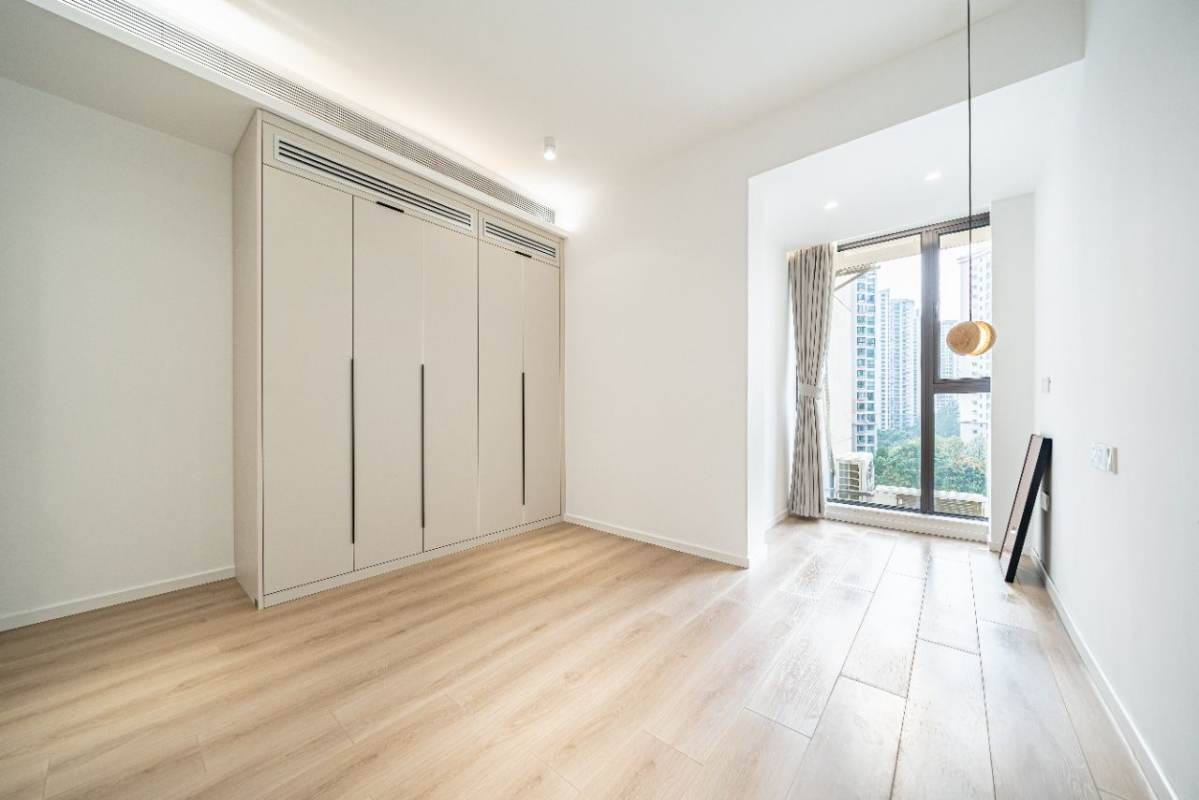Housing image — Bedroom