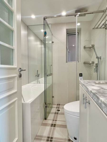 Housing image — Bathroom