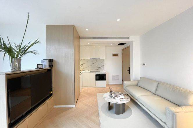 1BR Serviced Apartment near Changshou Rd Metro (L7/L13)