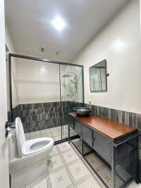 Housing image — Bathroom