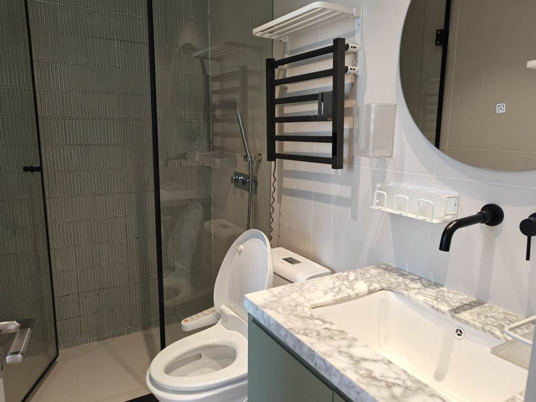 Housing image — Bathroom