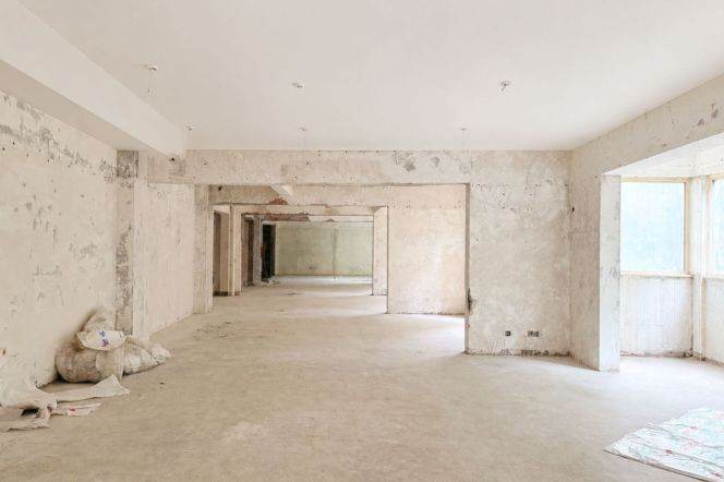 Spacious Studio Commercial Space in Old Xuhui (L7/L9)