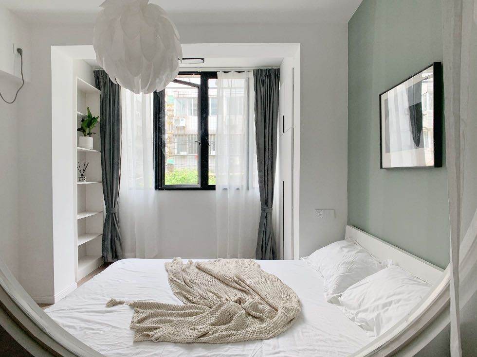 Housing image — Bedroom
