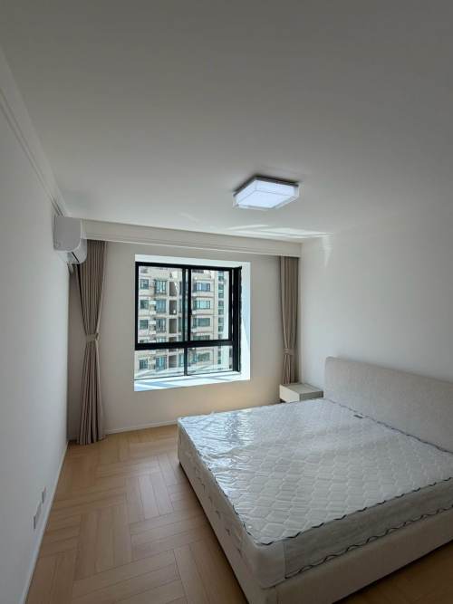 Housing image — Bedroom