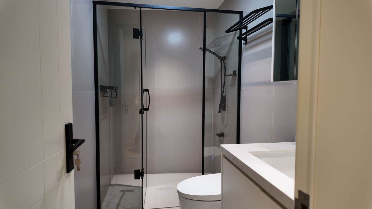 Housing image — Bathroom