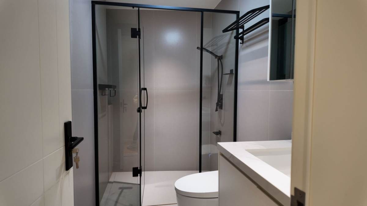 Housing image — Bathroom