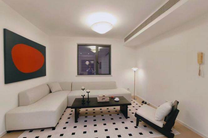 2BR Apartment near Xujiahui Metro (L4)