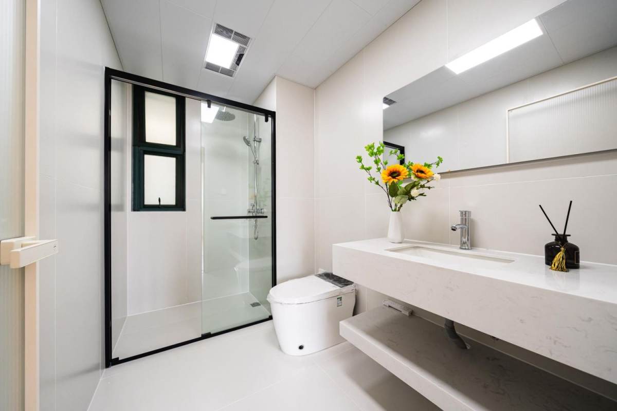 Housing image — Bathroom