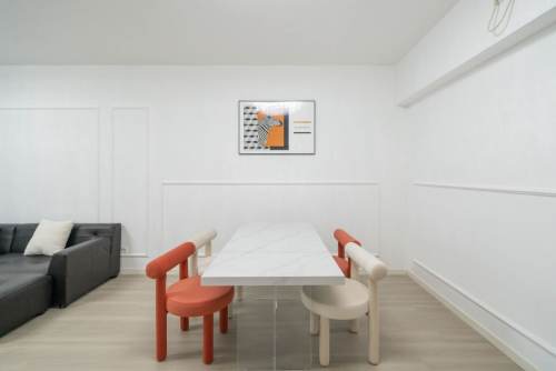 Housing image — Dining Area