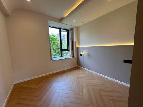 Housing image — Bedroom