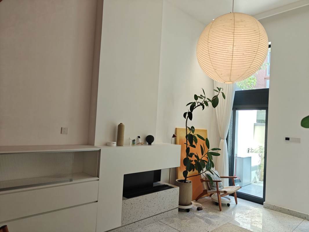 Housing image — Living Room