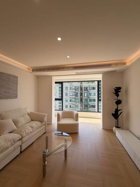 Housing image — Living Room