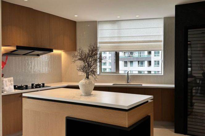 Spacious 3BR Apartment near Century Park