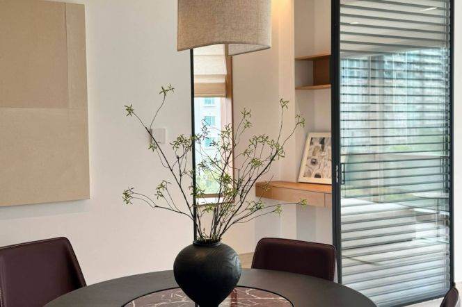 Spacious 3BR Apartment near Century Park