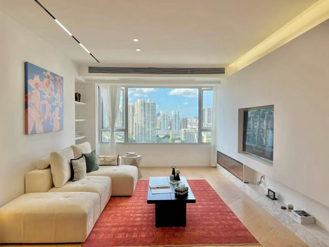 Housing image — Living Room
