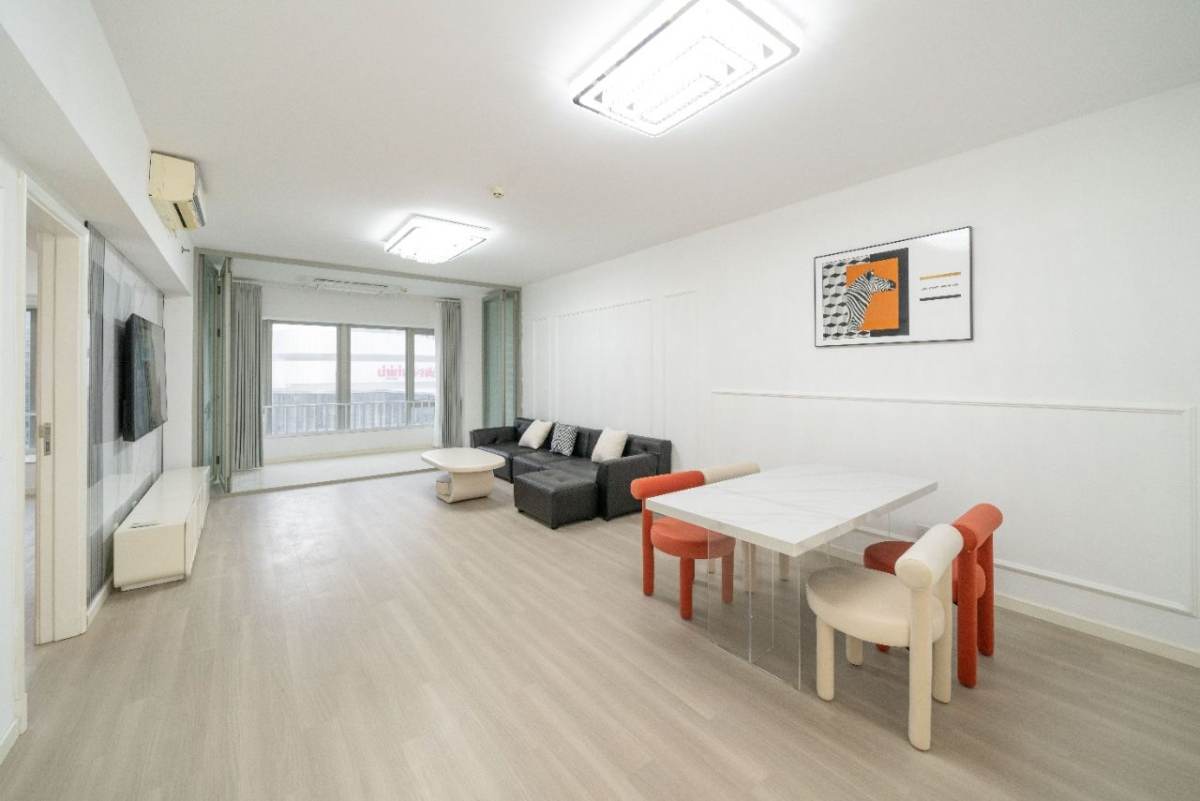 Housing image — Living Room
