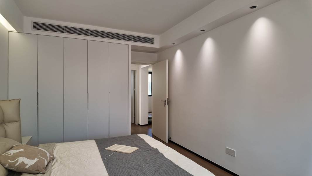 Housing image — Bedroom