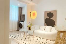 1BR Apartment near Xujiahui Metro