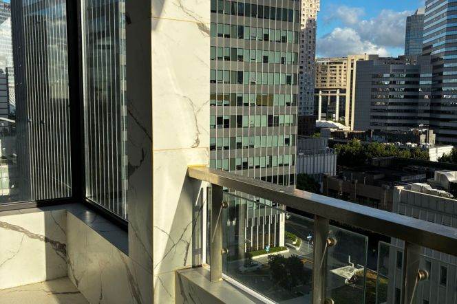 Spacious 2BR Apartment in Gubei (L2/L15)