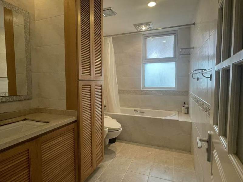Housing image — Bathroom