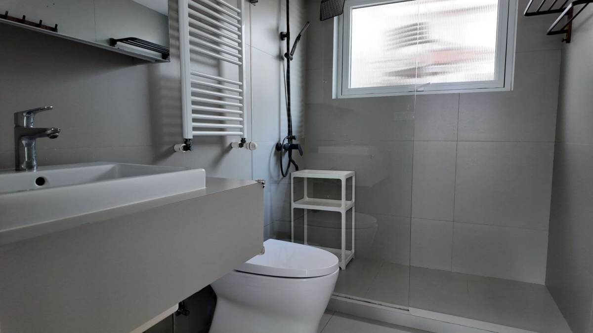 Housing image — Bathroom