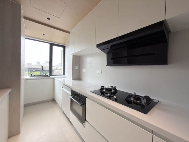 Housing image — Kitchen