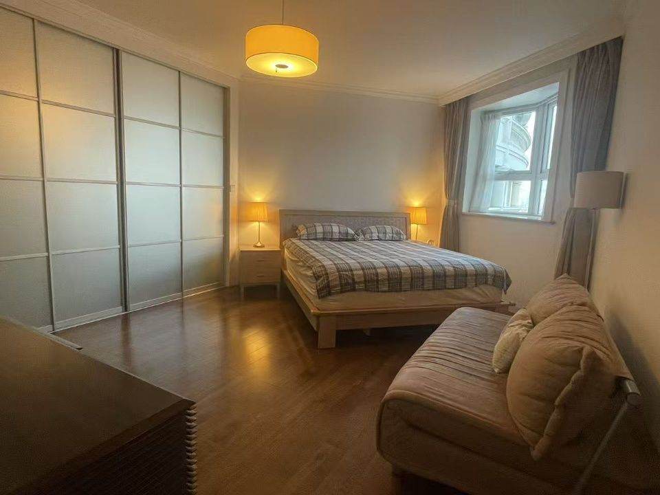 Housing image — Bedroom