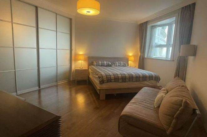 Spacious 3BR Apartment at Mingyuan Century City (L1/L10/L12)