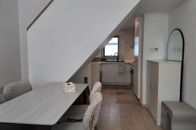 Spacious 3BR Lane House in Old Xuhui with Terrace (L9/L12)