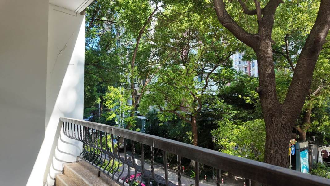 Housing image — Balcony