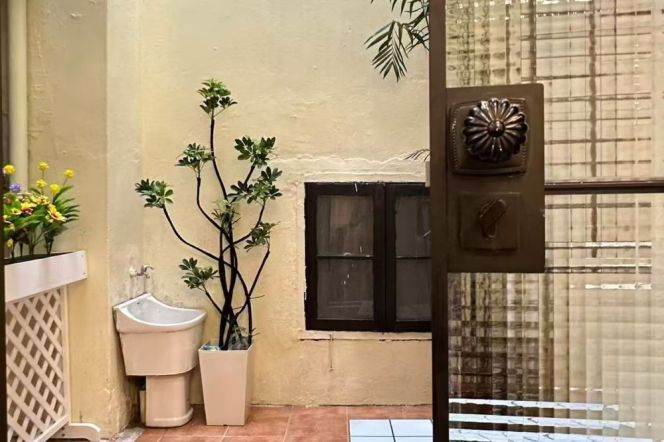 Historic 2BR Lane House in Old Xuhui with Terrace (L1/L10/L12/L13)