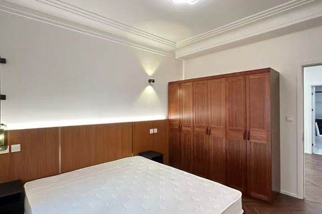 2BR Lane House near Lyceum Theatre with Terrace (L1/L10/L12/L13)