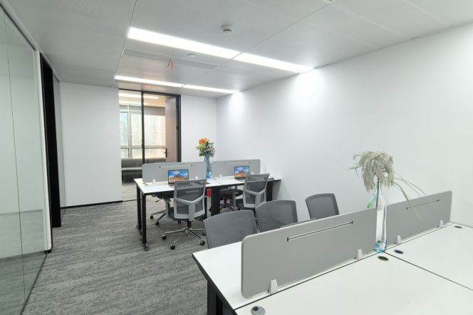 Spacious Studio Office in Jing'an