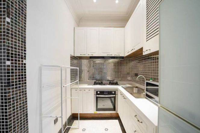 Spacious 1BR Lane House near South Shaanxi Rd Metro (L1/L10/L12/L13)