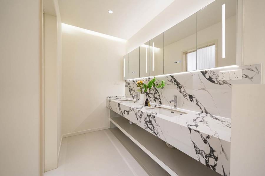 Housing image — Bathroom