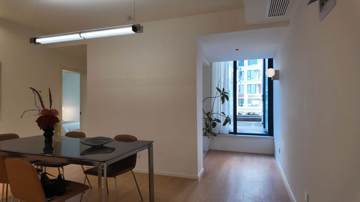 Housing image — Dining Area