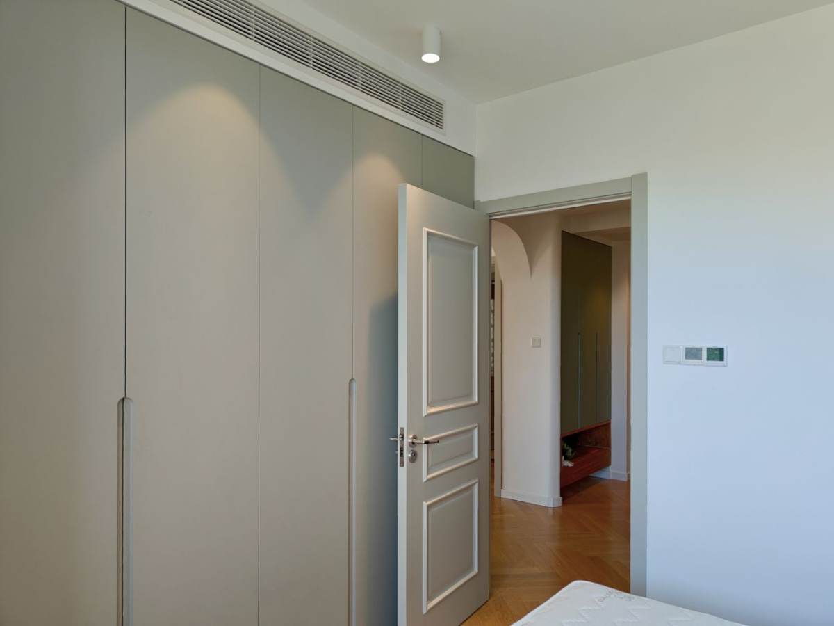 Housing image — Bedroom