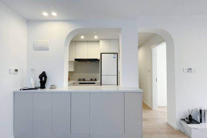 1BR Apartment in Old Xuhui (L10)