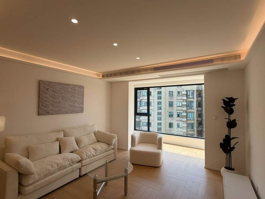 Housing image — Living Room