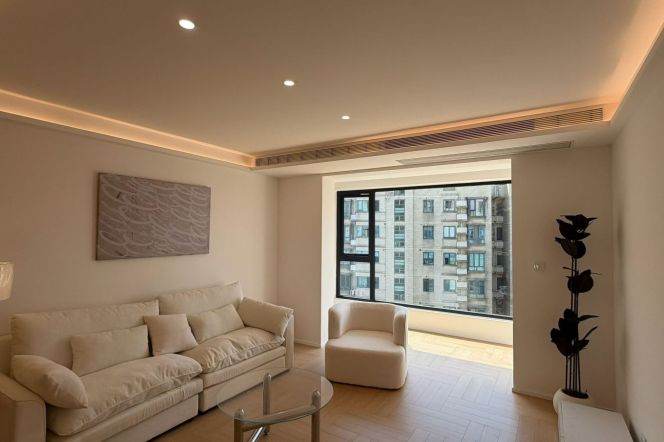 3BR Apartment near Gudai Rd Metro with Floor-to-Ceiling Windows