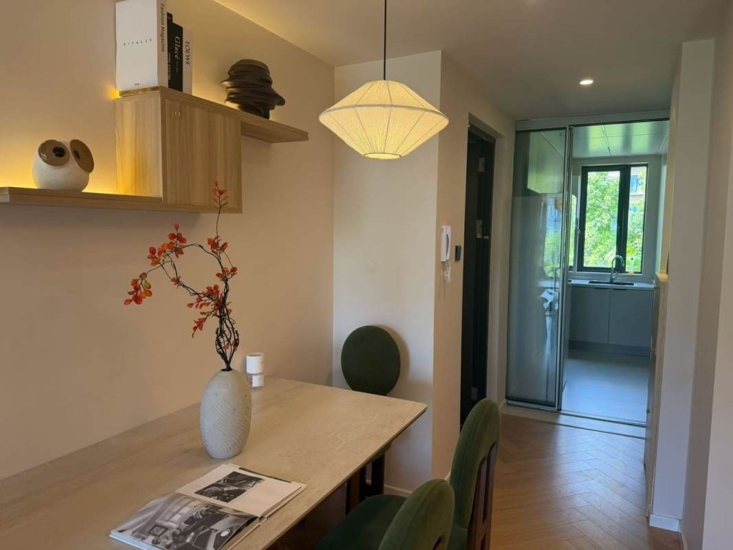 Housing image — Dining Area