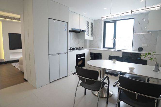 High-Floor 2BR Apartment near Suzhou River Mengqing Garden (L7/L13)