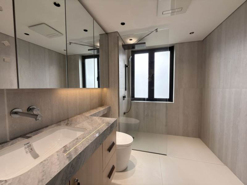 Housing image — Bathroom