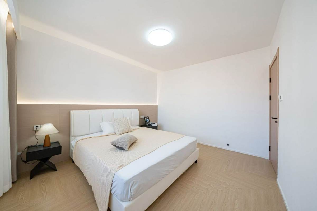Housing image — Bedroom