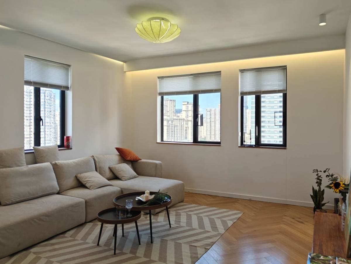 Housing image — Living Room