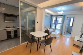 3BR Apartment in Jing'an with River View (L13)