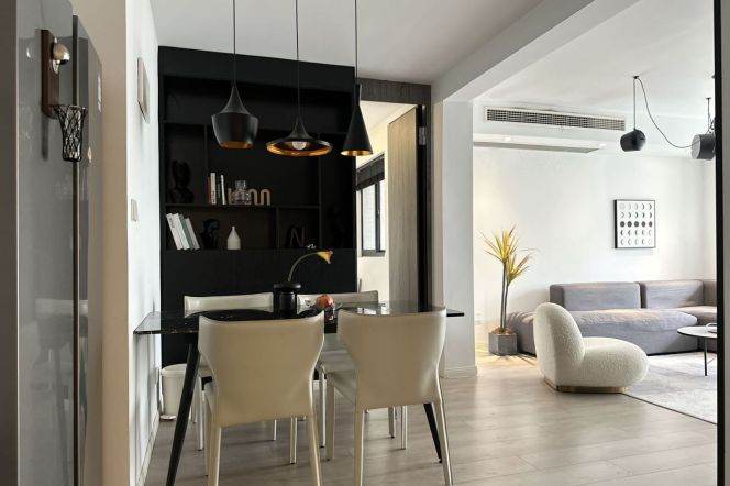 2BR Apartment in Jing'an with Floor-to-Ceiling Windows (L13/L14)