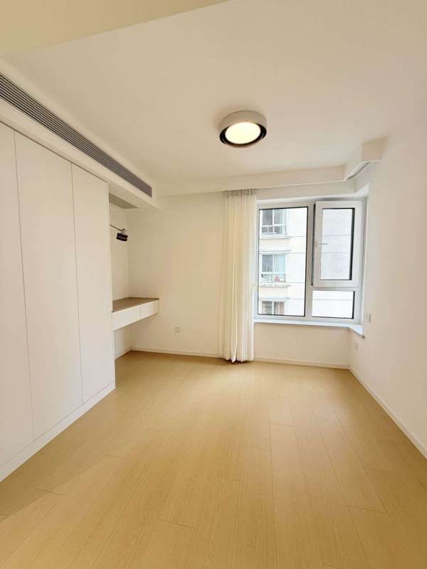 Housing image — Bedroom